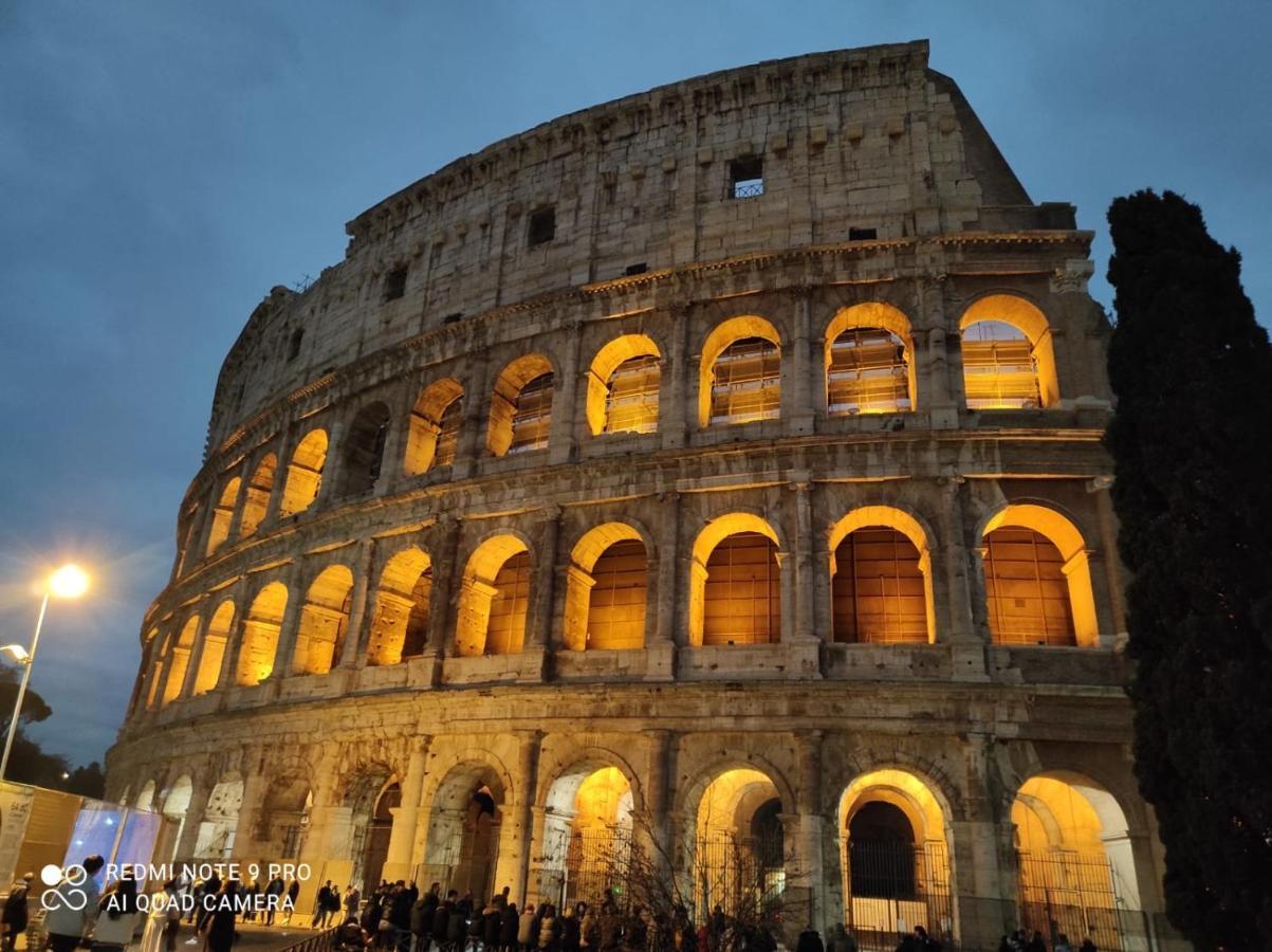 Luminoso Appartamento In Centro Storico Róma Kültér fotó